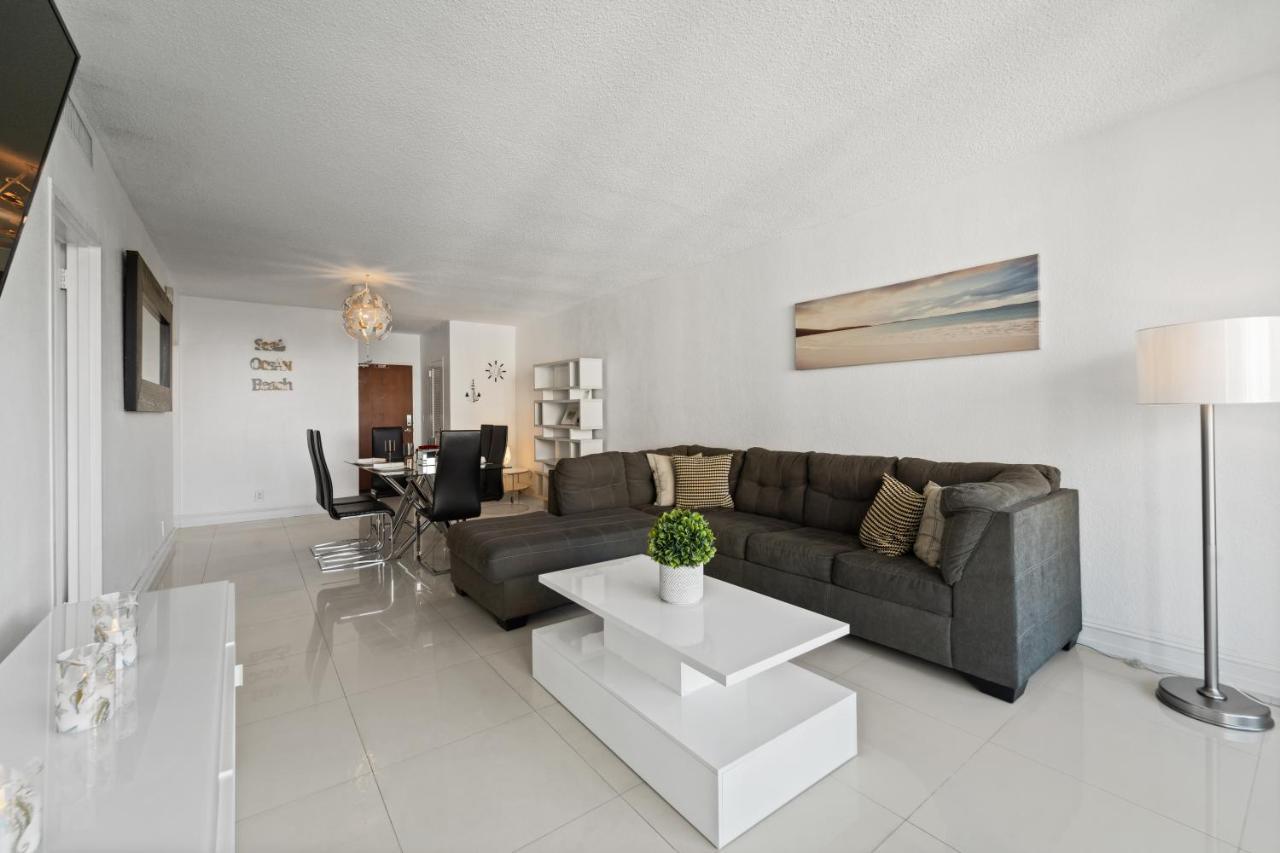 Luxury Beachfront Condo Private Beach Access, Pool & Game Room!!! هوليوود المظهر الخارجي الصورة