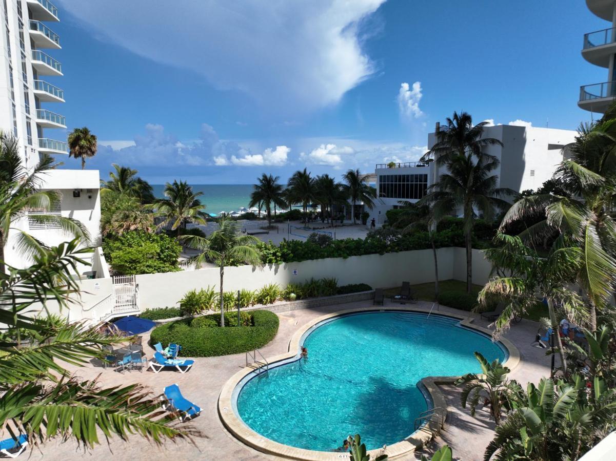 Luxury Beachfront Condo Private Beach Access, Pool & Game Room!!! هوليوود المظهر الخارجي الصورة