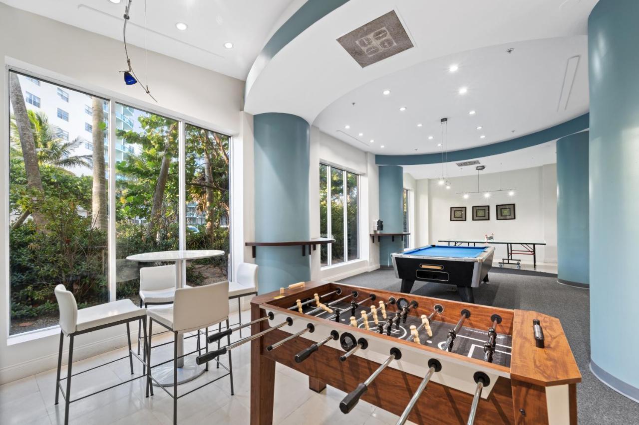 Luxury Beachfront Condo Private Beach Access, Pool & Game Room!!! هوليوود المظهر الخارجي الصورة